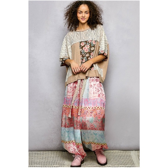 POL Floral Print Semi Sheer Short Sleeve Loose Fit Top - Picture 2 of 2